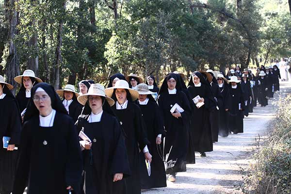 reportage_03_procession_170819_20_04