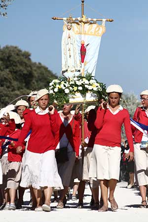 reportage_03_procession_170819_20_10H