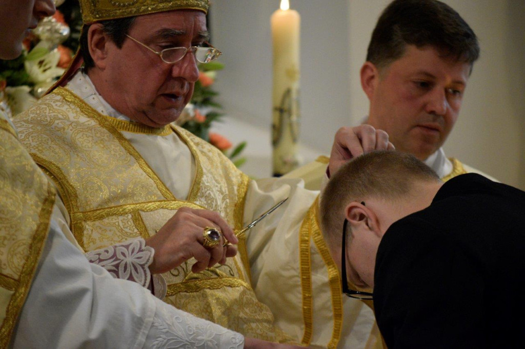 6_prise_de_soutane_et_tonsure