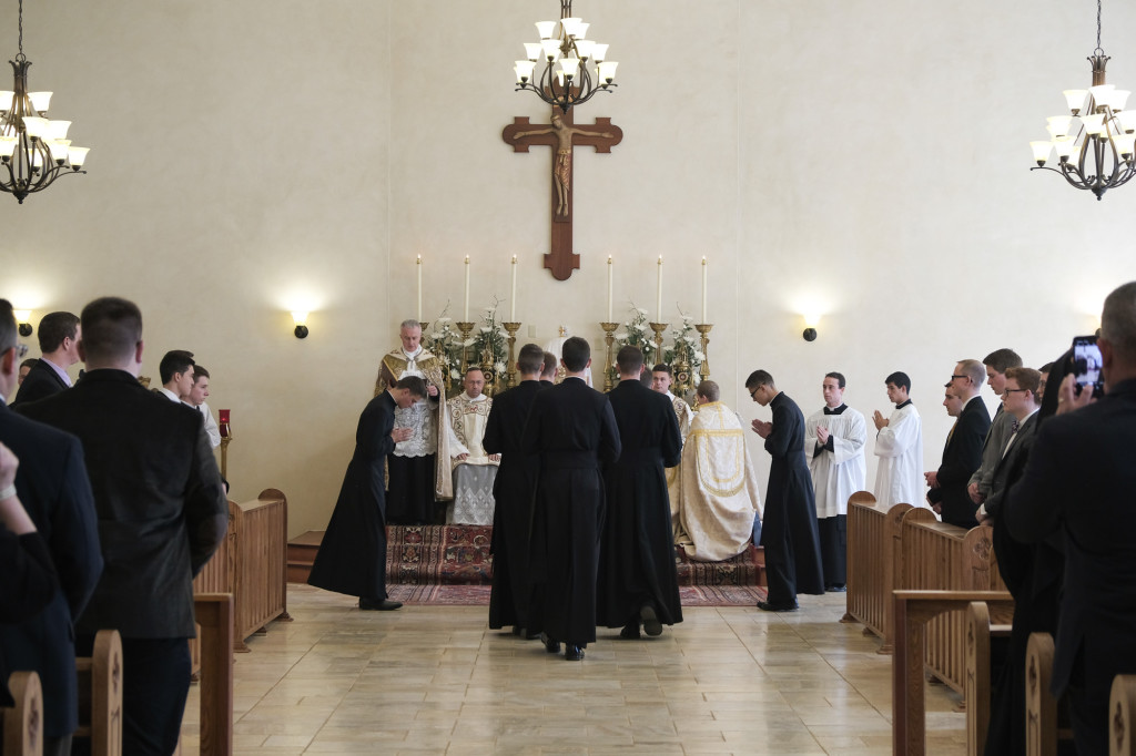 7_prise_soutane_etats_unis_fsspx