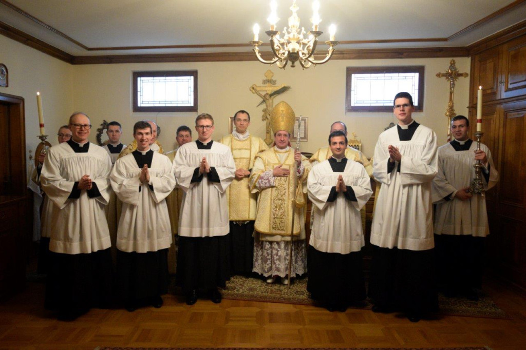 9_prise_de_soutane_et_tonsure